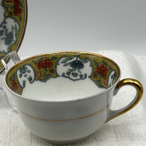 Single set of Demitasse bone china, cup and saucer by Royal Bayreuth Bavaria - Picture 3 of 5